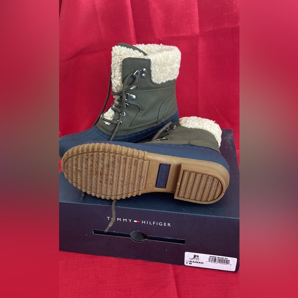 Tommy Hilfiger Boot - Picture 4 of 4
